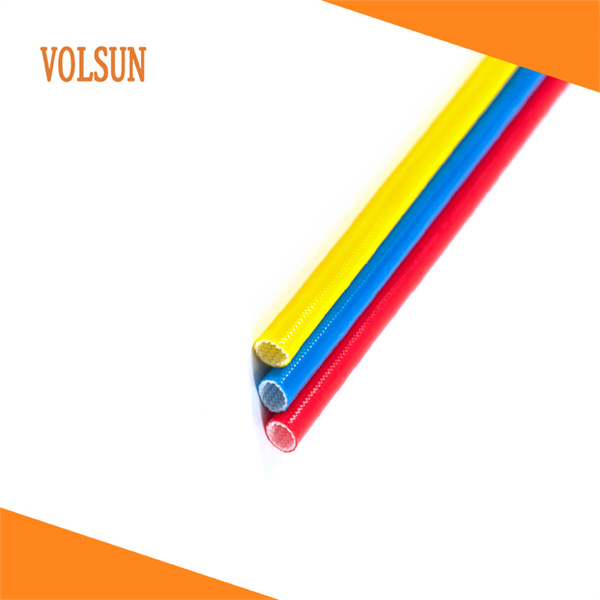 Avec un design flexible, le gainage en fibre de verre avec revêtement acrylique est facile à installer et à retirer pour des raisons de maintenance.