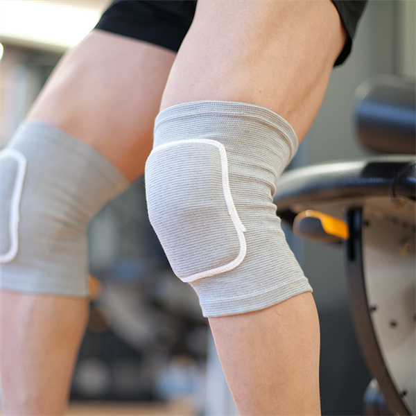 Jak může obvaz pro natahnuté koleno zlepšit pohyblivost