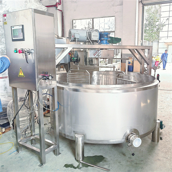 Teknik Tradisional untuk Menggunakan Tangki Pembuatan Keju