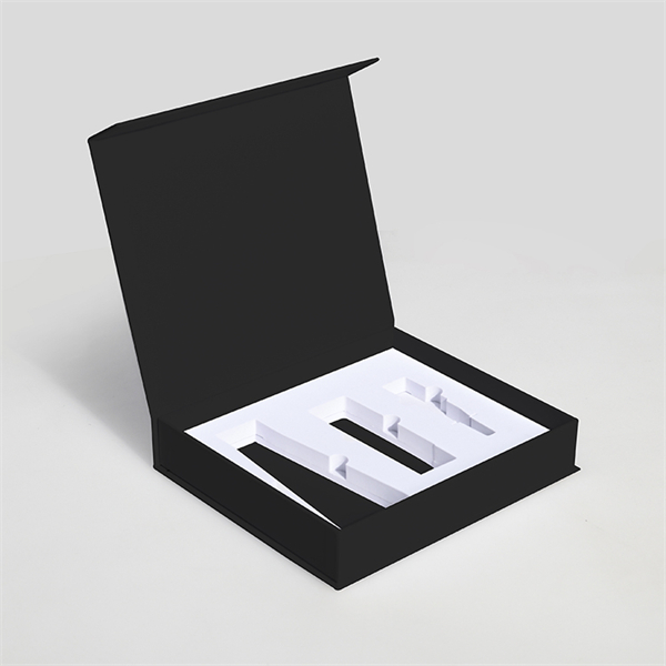 Elevate your gift-giving game with customized boxes