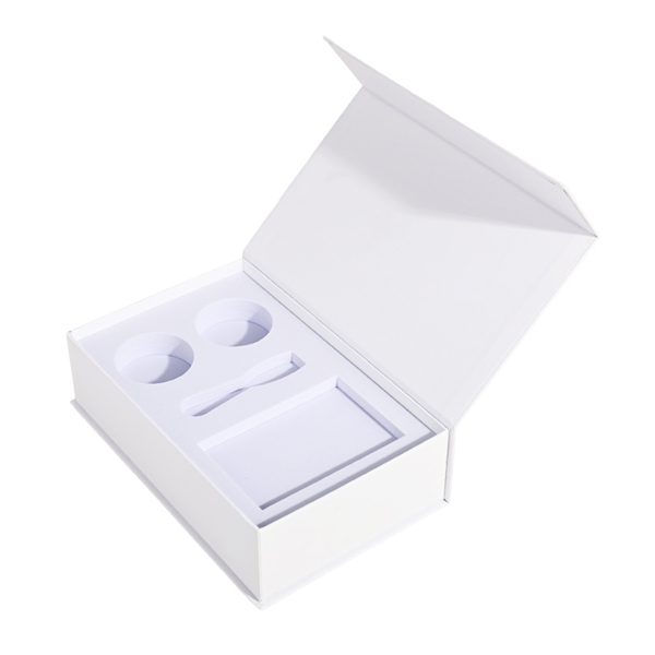A Estilosa Caixa de Presente Magnética Branca