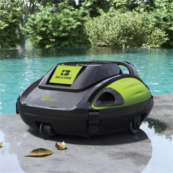 Tiha i ekološka sklanjanja trave sa šeširem za trnu