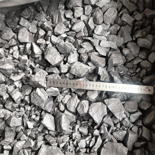 Exploring the impact of silicon content on the mechanical properties of stainless steel