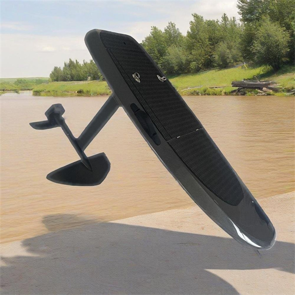 Master a new way to surf with the cutting-edge technology of the efoil surfboard