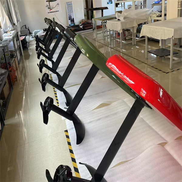 Master the art of surfing with precision and ease using a hydrofoil electric board.