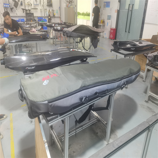 Factors that influence the cost of electric hydrofoil surfboards