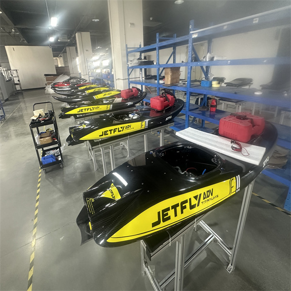 Explore New Boundaries in Watersports with Electric Hydrofoil Surfboards