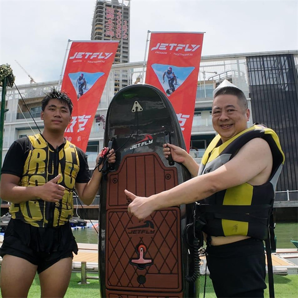 Revolutionize Your Surfing Experience with Electric Power