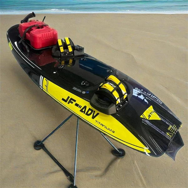 Master the art of maneuvering with the Jetfly Board.