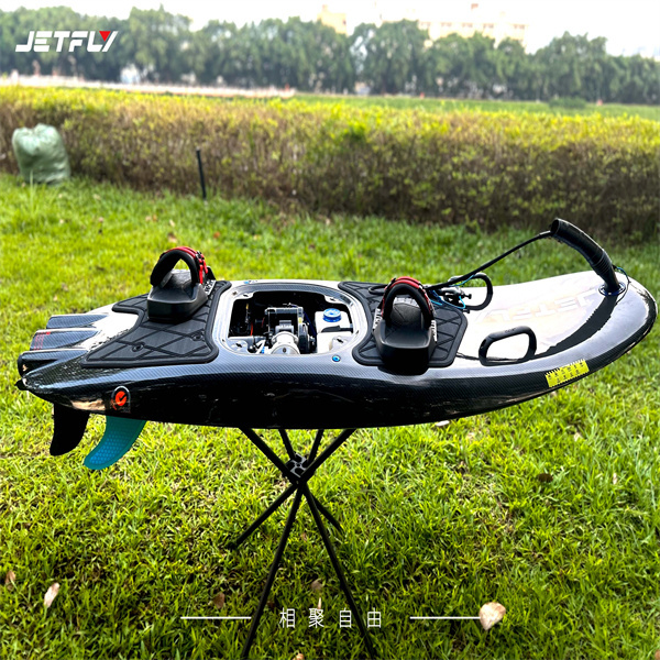 גלו את ההתרגשות של גלישת עם לוח חשמלי