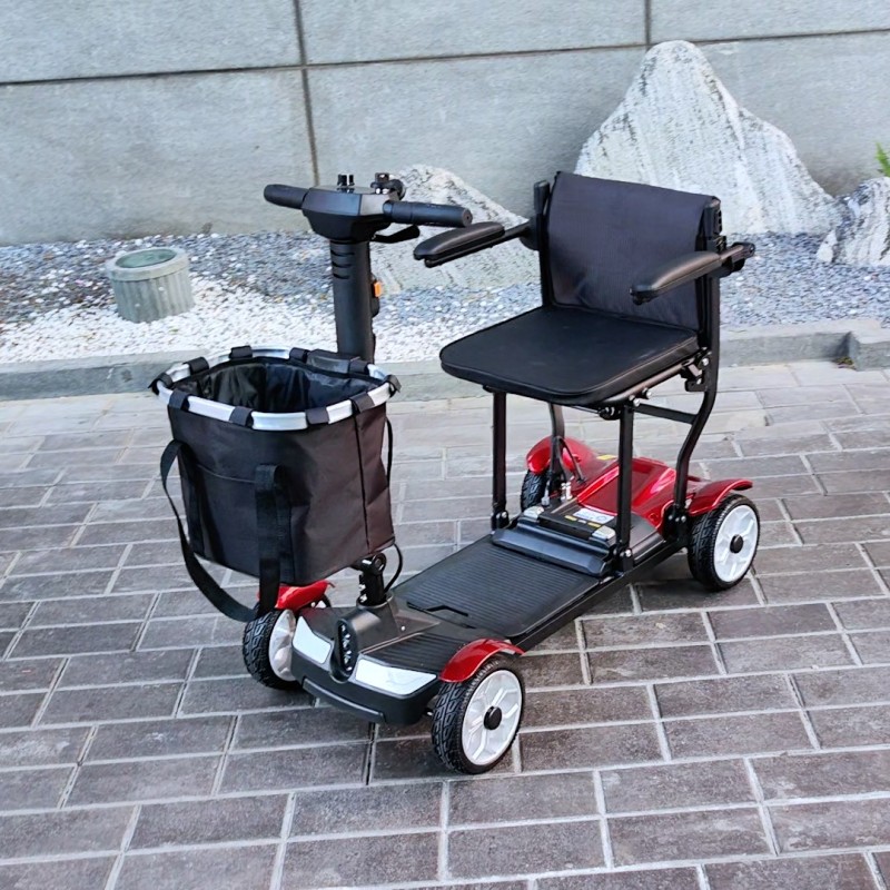 Milyen jellemzőkre érdemes figyelni egy hajtható elektromos mozgásképtelenek számára készült robogó kiválasztásakor?