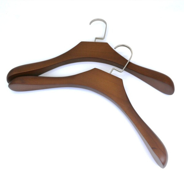 Offrez-vous du luxe dans la mode avec ces cintres premium