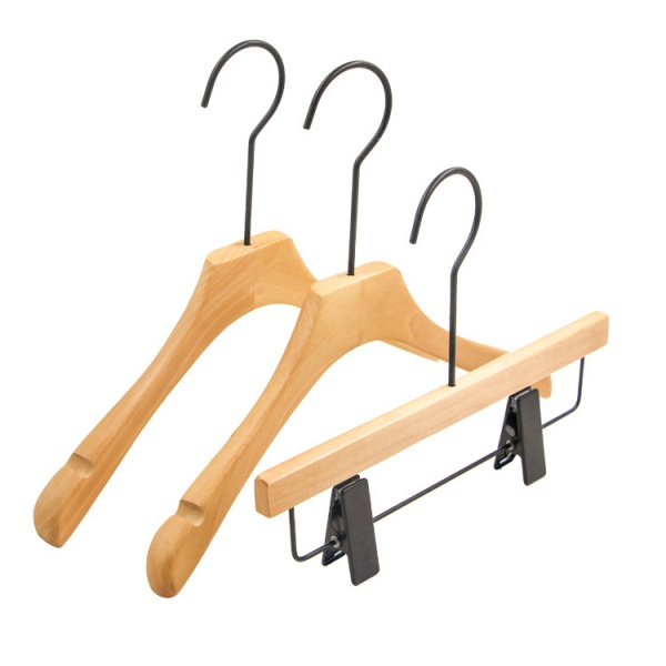 再也不用为找不到完美的裙子而烦恼了，使用我们易于操作的裙架吧。