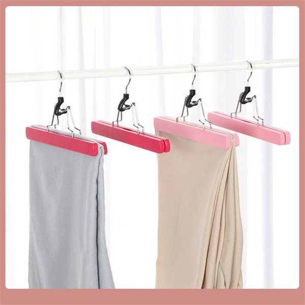 अपने अलमारी को सुसज्जित रखें और अपनी स्कर्टें फ़्लेवरस दिखने दें