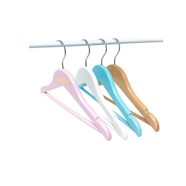 Katakan selamat tinggal kepada almari yang tidak kemas dengan penyangkut mesra kanak-kanak kami