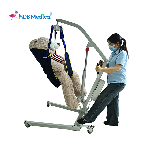 Maradjon mozgékony és kényelmes egy elektromos emelőáttelepítő székkel