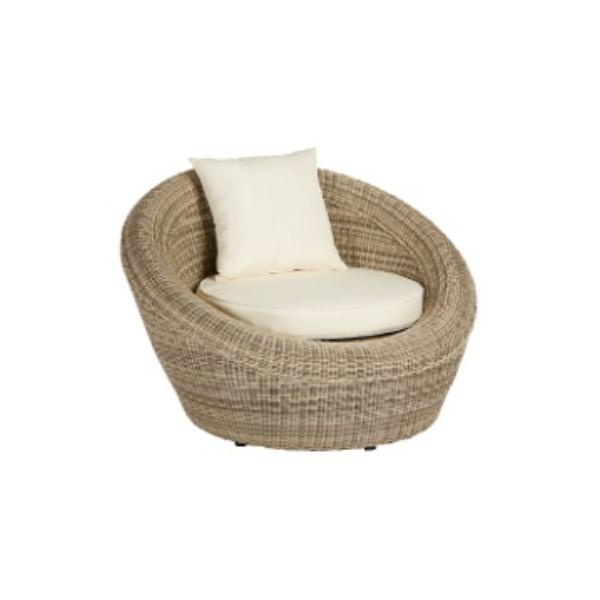 Eet, ontspan en vermaak in styl met 'n veelsydige patio tafel en stoel versameling