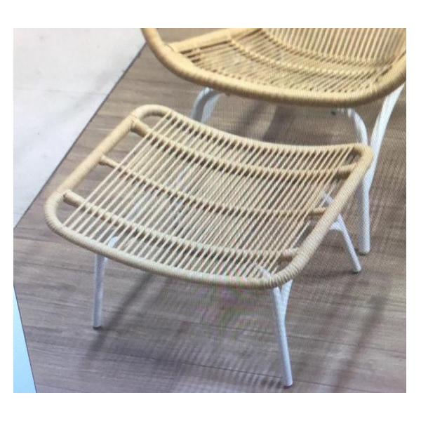 Verbeter jou agtertuin met 'n duurzame patio tafel en stoelstel wat vir buitelewens ontwerp is