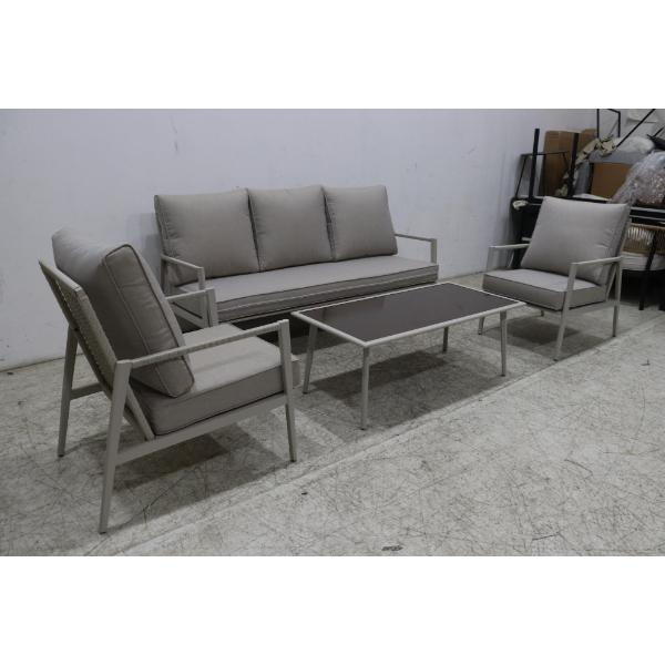 Vytvořte útulné setkávací místo s venkovním rohovým gaučem