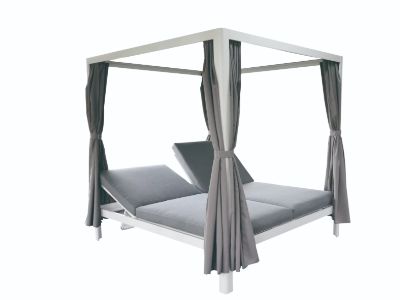 Why Choose a China Manufacturer for Outdoor Metal Furniture