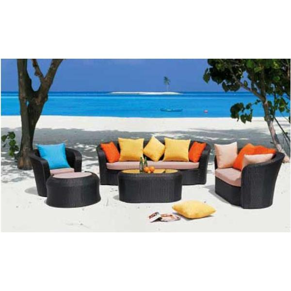 Uživajte u jelu na slobodnom mestu sa savršenim setom nameštaja za terasu