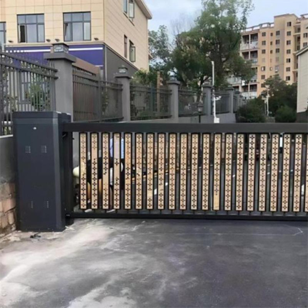 Avtomatik yol barier yechimi bilan nazoratda davom etинг.