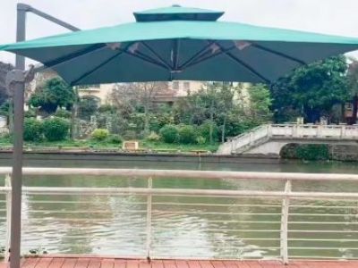 What Makes a Garden Umbrella Truly Weather-Resistant?