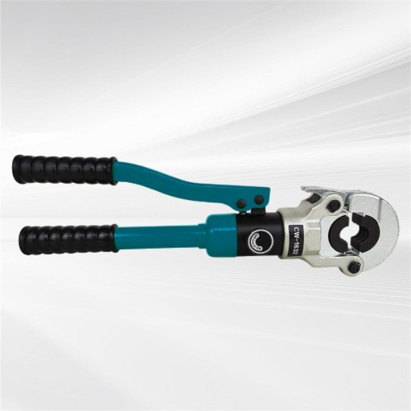 Upgrade your tool collection with the versatile crimp PEX tool