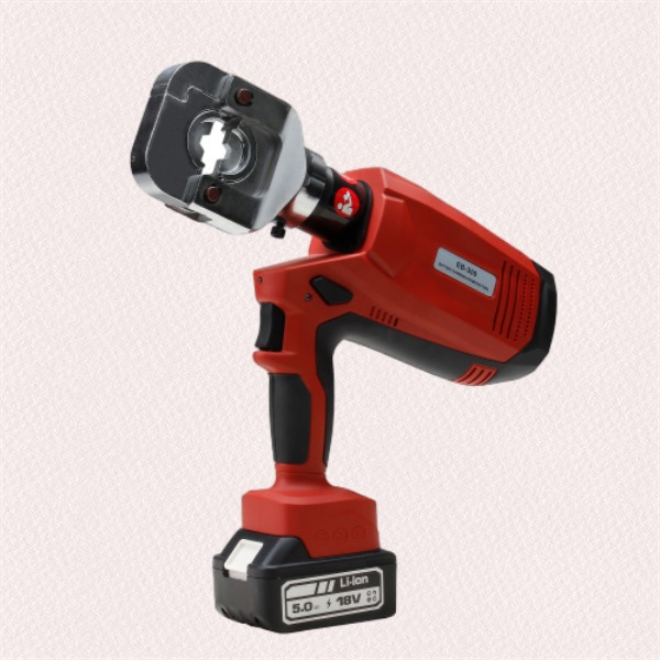 Povećajte učinkovitost uz pomoć alata za presovanje s baterijskim pogonom