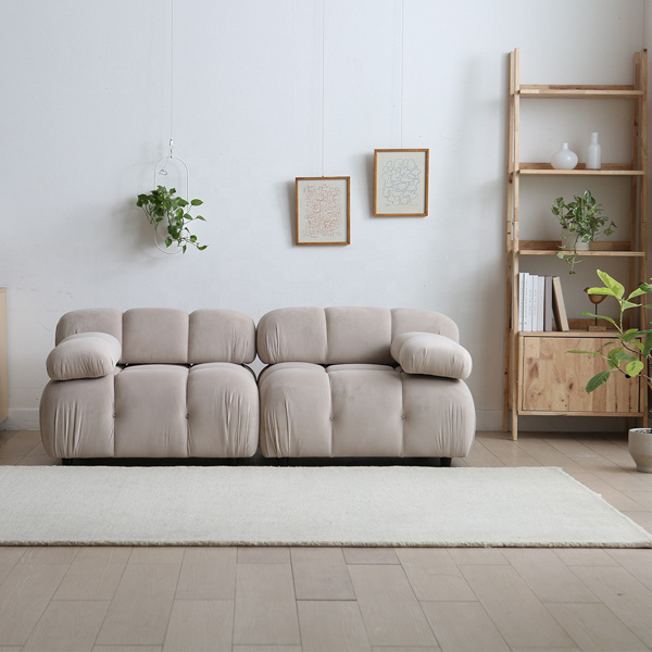 لذت ببرید از کیفیت بالای مواد و هنرمندی در دست سازی مبل‌های ماژولار ما