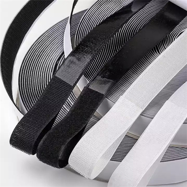 Искусите погодност наших дуготрајних црног кука и петљица производа за куповину на рубљину