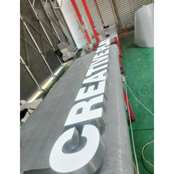 اپنی برانڈ کی نظر آنے کی صلاحیت کو دن رات بڑھائیں پائیدار بیرونی روشنی والے نشانات کے ساتھ