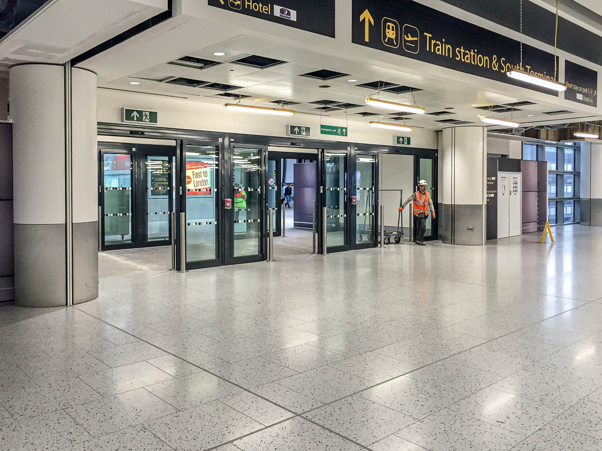 YDSTONE Custom Sizes Multi Colors White Terrazzo Particle-Shaped Artificial Terrazzo Marble Finish for Villa Walls details