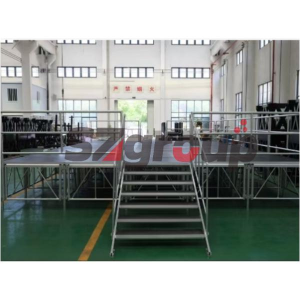 سکوی رویداد آلومینیومی