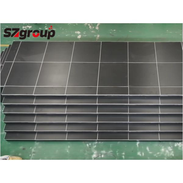 Максимално искористите простор у вашој сали за догађаје коришћењем наших компактних и ефикасних покретних позорница