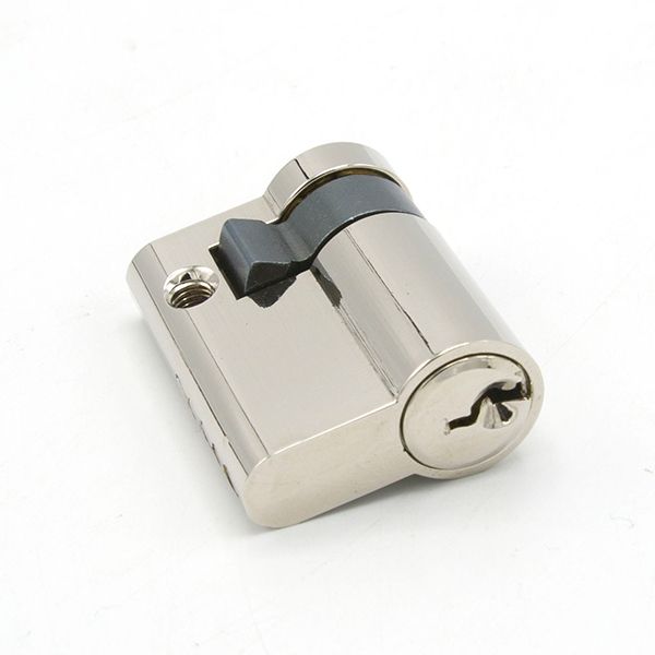 Védekezik a vastagság és a rovarális elérés ellen