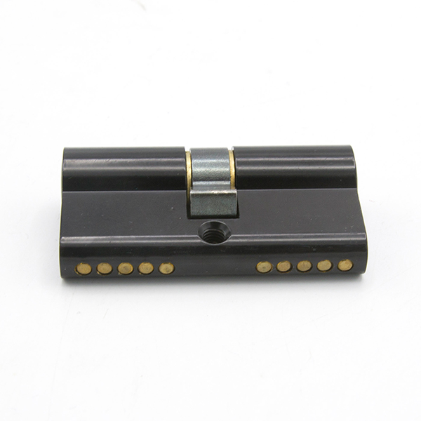 Qiymətli Şeylərinizi Qara Qilit Silindri ilə Koruyun