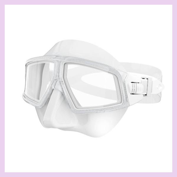 Explore the depths with confidence using our specially designed diving goggles for glasses