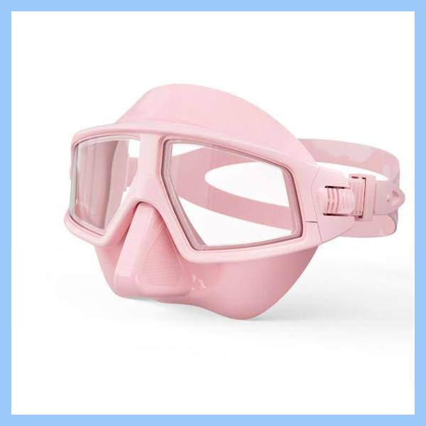Stay comfortable and breathe easy with a face snorkel mask for your next water escapade
