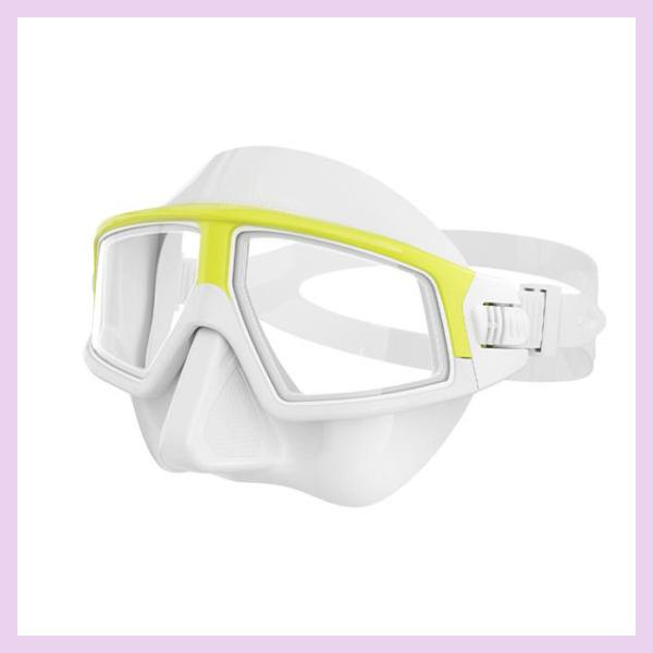 Make the most of your underwater adventures with the best snorkeling mask and snorkel on the marke