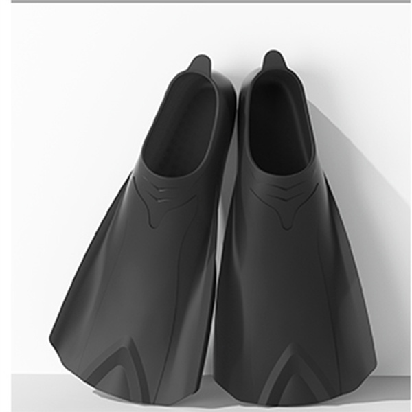 Unique Features in Men's Diving Fins