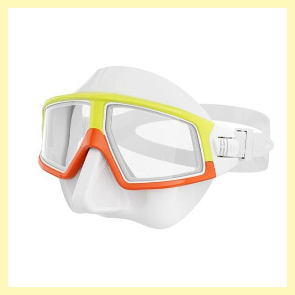 Experience the thrill of exploration with mask snorkel and fins