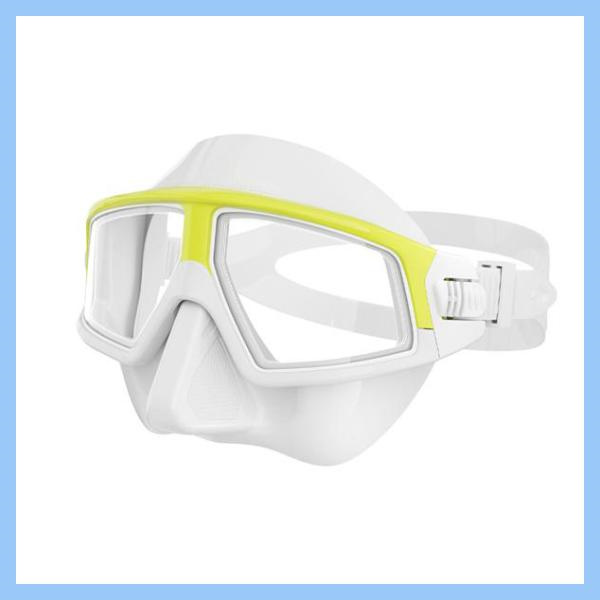 Explore the Marvels of Marine Life with Diving Mask and Fins