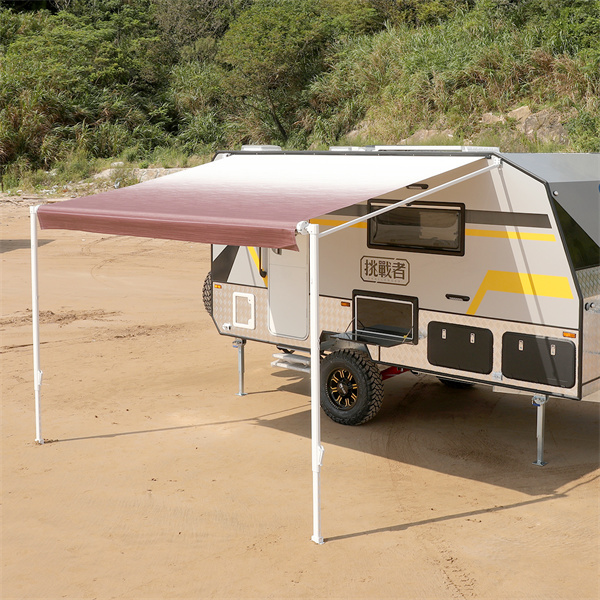 The benefits of a manual RV awning for outdoor living