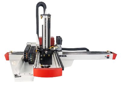 Линейни роботи за инжекционни формувачи