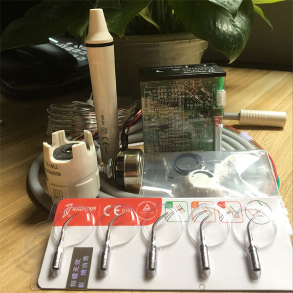 چرا اسکیلر دندان اولتراسنگ مناسبترین گزینه برای پاککردن عمیق دندانهاست