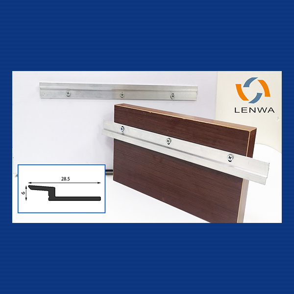 Die voordele van die gebruik van split batten hang vir swaar of oormatige items