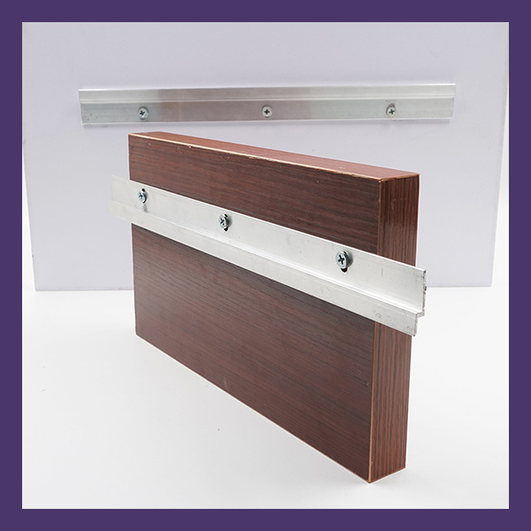 Flertydig verktøy for å organisere og sikre ulike gjenstander.