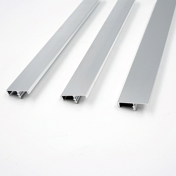 Erforschung der innovativen Aluminium T-Stab-Extrusion