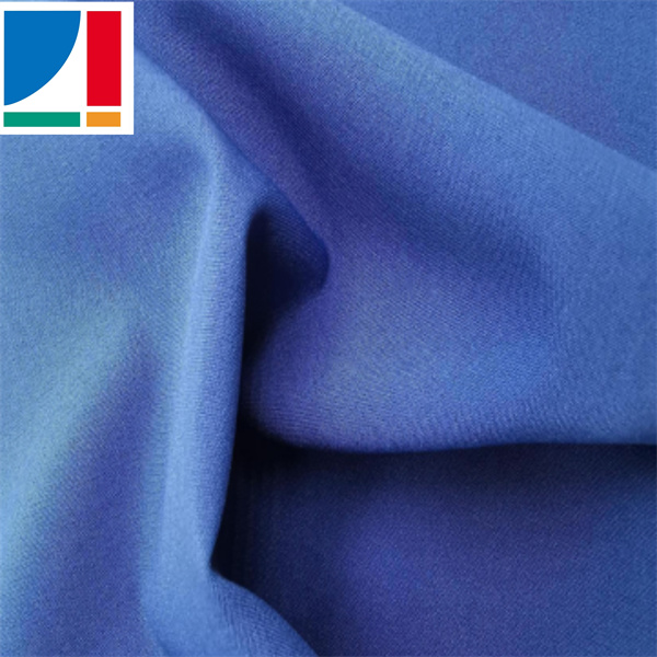 Ochronij swój garderobę przed pogodą dzięki wodoodpornemu materiału